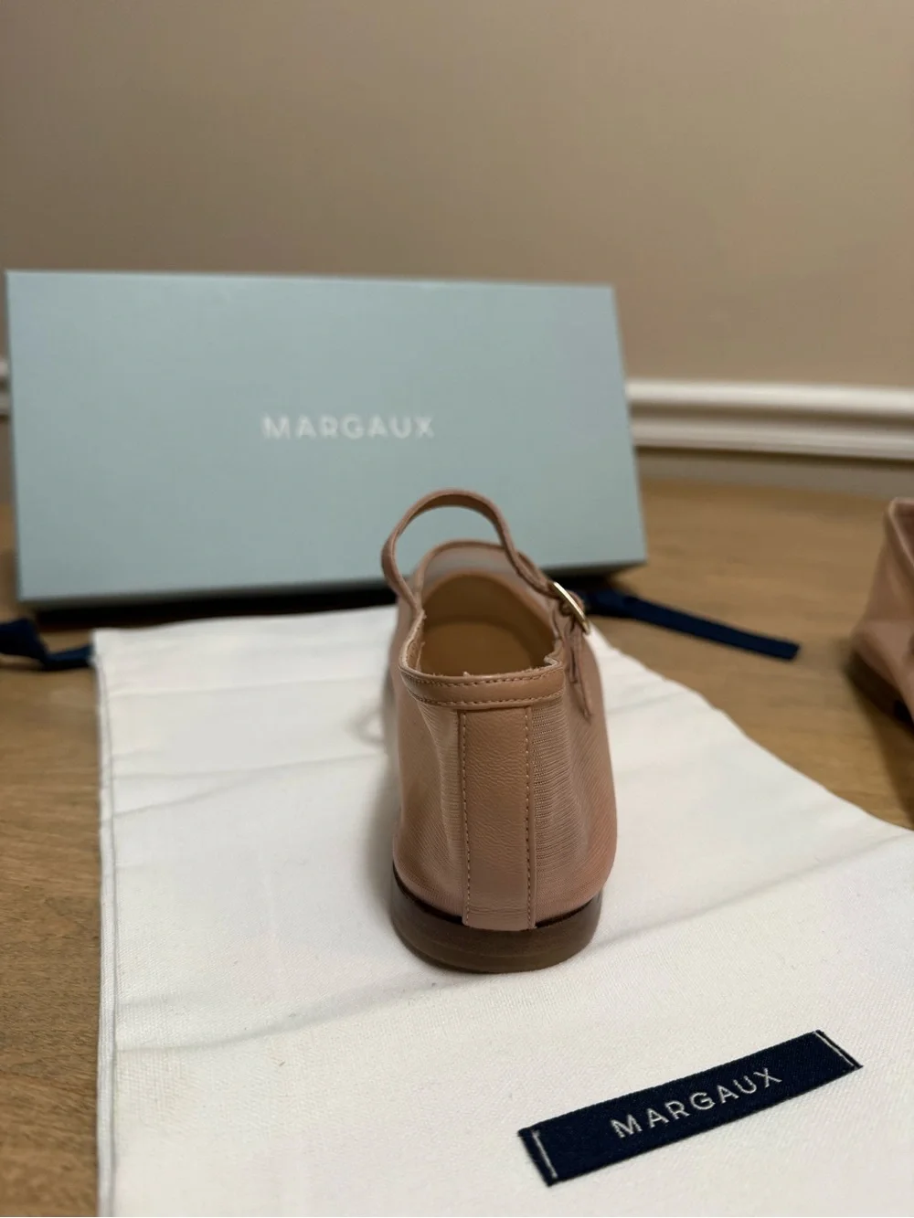 Margaux soft unstructured